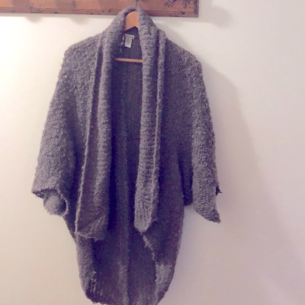 hinge knit oversized shrug sweater. Very warm!